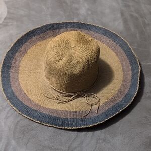 Stylish Tan and Black Women's Sun Hat